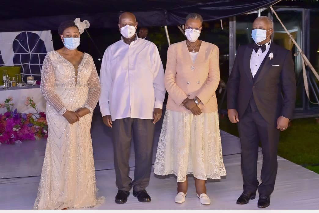 president-museveni-salutes-former-prime-minister-amama-mbabazi-and-wife