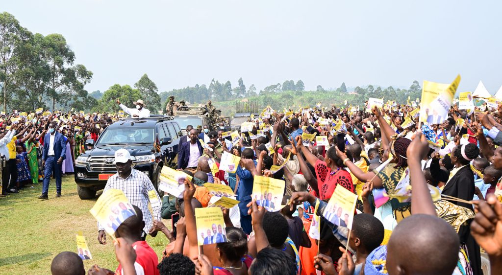 President Museveni arrives for a rally at Rwakitandare grounds in Ruhinda North to address a rally during a thanksgiving ceremony for Deputy Speaker Thomas Tayebwa and his father Mzee Daudi Bangirana on (1)