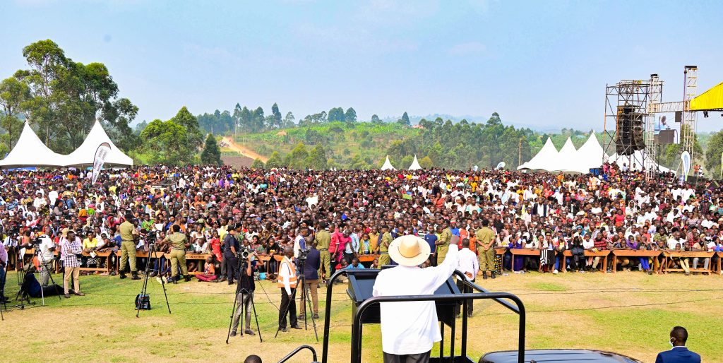 President Museveni addressing a rally at Rwakitandare grounds in Ruhinda North during a thanksgiving ceremony for Deputy Speaker Thomas Tayebwa and his father Mzee Daudi Bangirana on Friday. PPU Photo