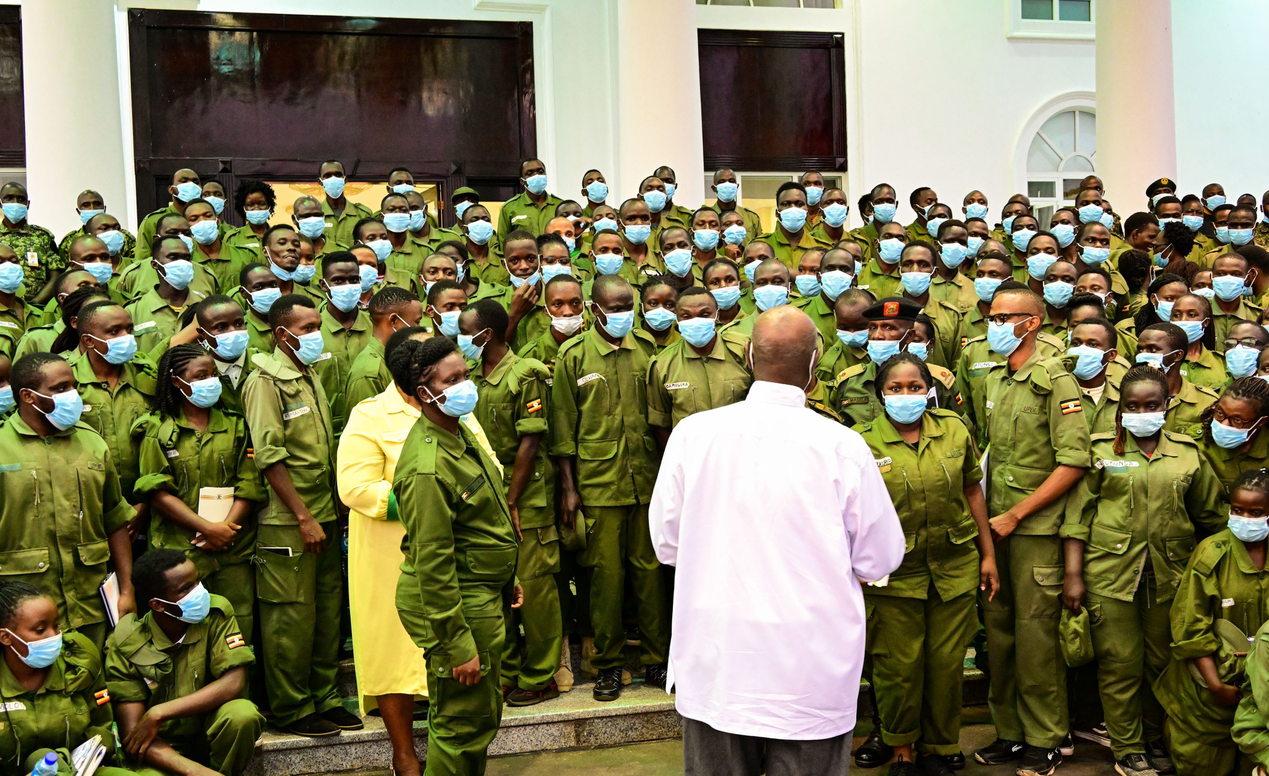 President Museveni chats with some of the intern doctors after giving them an opportunity lecture at State House Entebbe on Saturday. The interns have concluded a leadership training course at Kyankwanzi. PPU Photo