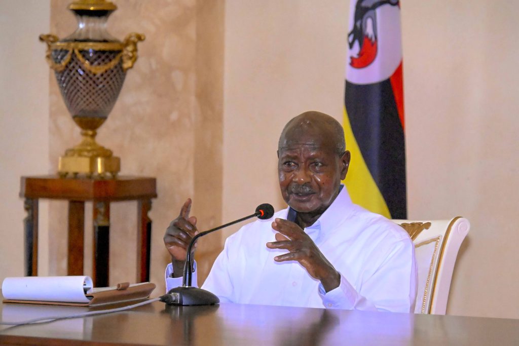 President Museveni Lectures Zimbabwean Soldiers At State House Entebbe