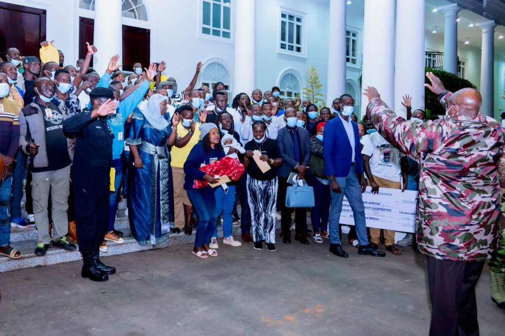 President Museveni Meets Ghetto SACCO Leaders Fulfils Shs12 Billion Pledge