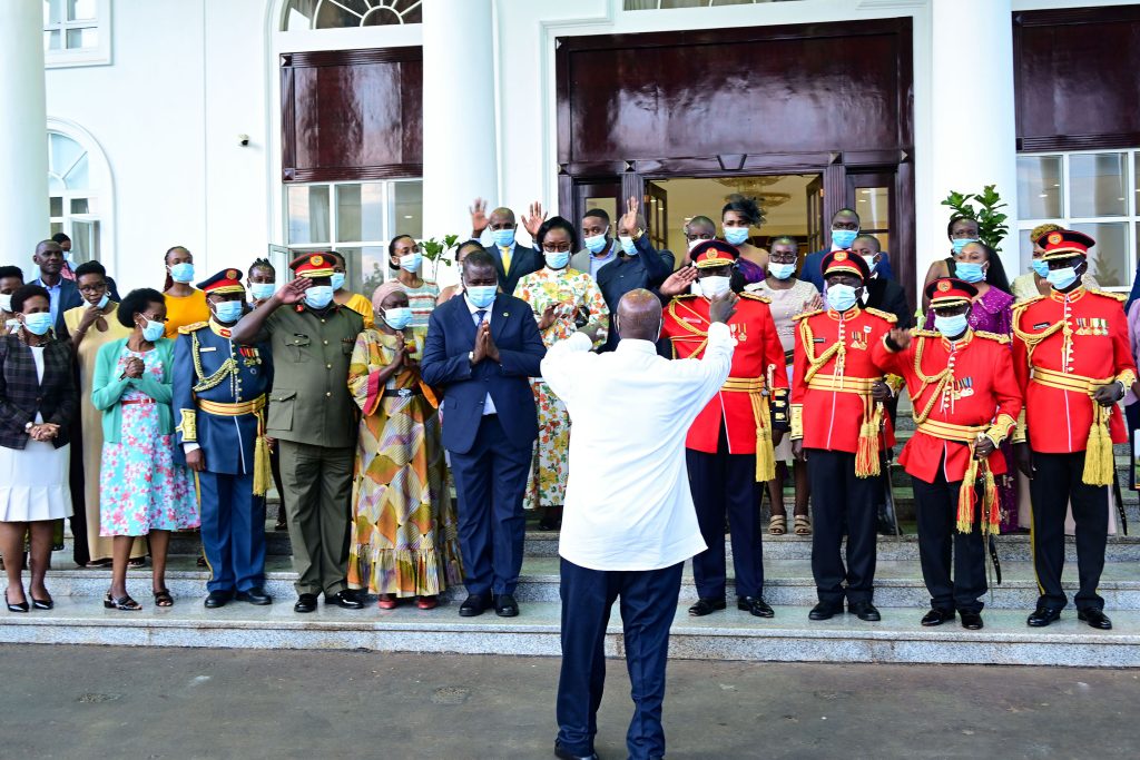 President Museveni interacts with retiring UPDF generals and their family members during their retirement event at State House Entebbe on Tuesday Sept 24 PPU Photo