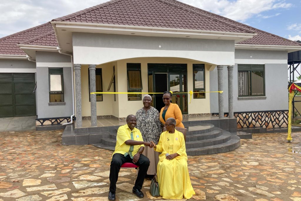 President Museveni and Mama Janet in Mityana hand over house and car to Veteran Nakampi