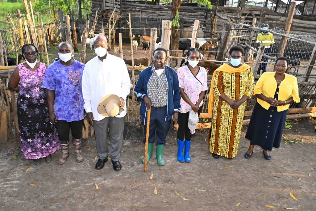 President Museveni at Mulondo Robert Nimrod Farm for the zonal Tour of PDM in Bukedi Sub-Region