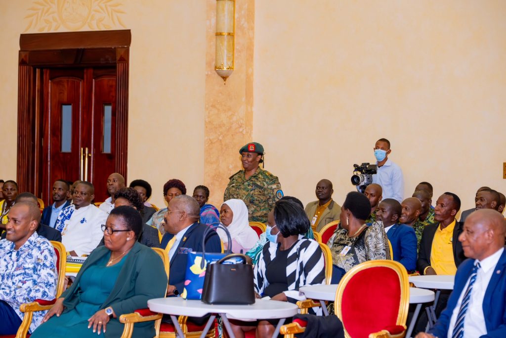 President Museveni meeting Ministers Technical Staff on enforcement against illegal fishing