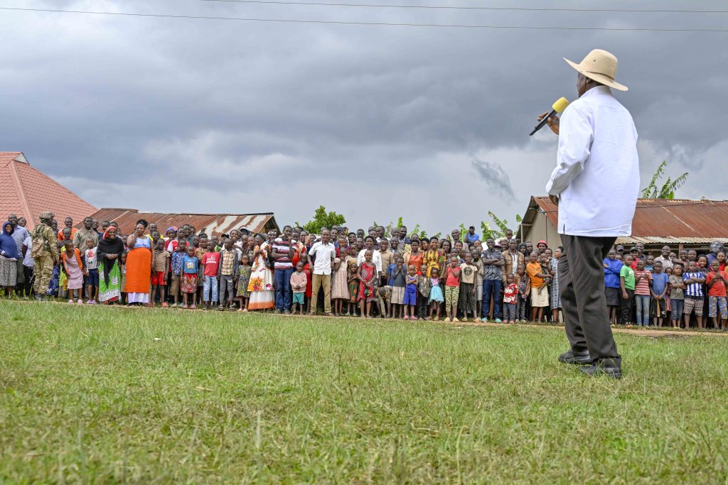 President Museveni Meets Banyakigezi