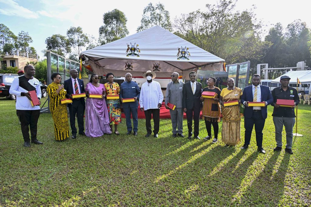 President Museveni Meets Banyakigezi