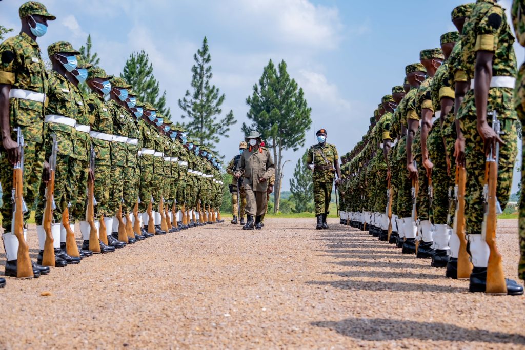 President Museveni Passes Out 627 Company Commanders And Armour Crew Officers At Mechanized Warfare College - Kalama