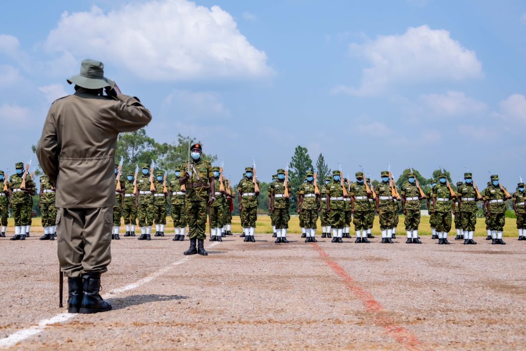 President Museveni Passes Out 627 Company Commanders And Armour Crew Officers At Mechanized Warfare College - Kalama