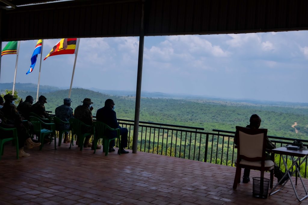 President Museveni Passes Out 627 Company Commanders And Armour Crew Officers At Mechanized Warfare College - Kalama