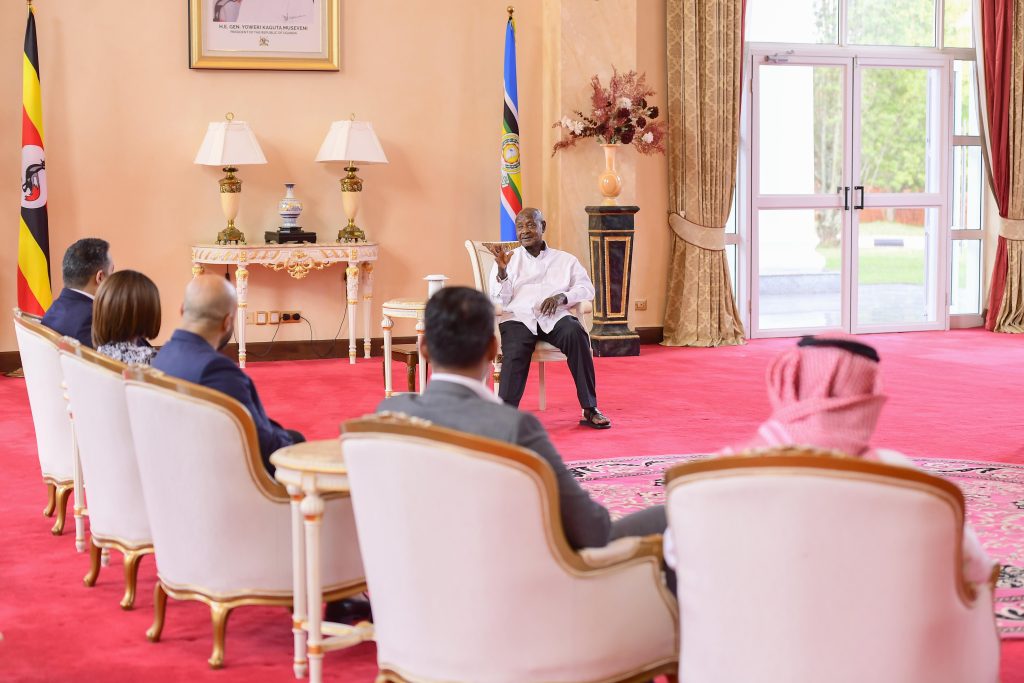 President Museveni meets a group from Emirates Airlines on Tourism trip to Uganda - 12