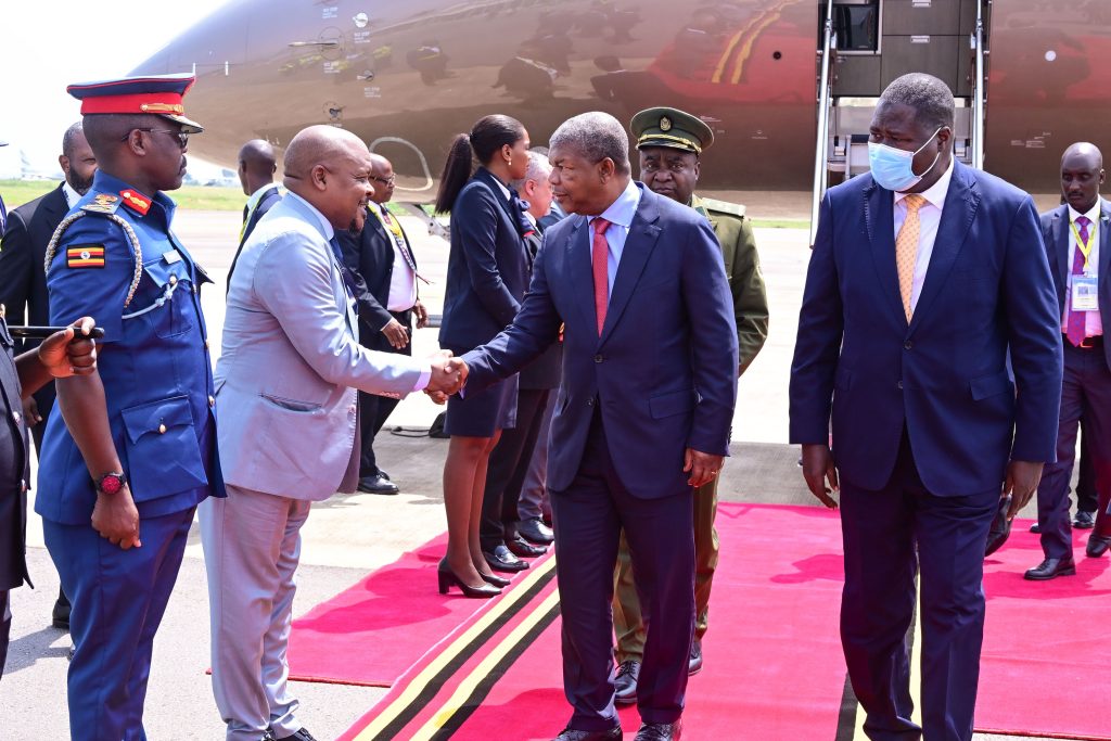 Uganda's Ambassador to Sudan Dr.Yahaya Ssemudu  receives President Joao Lourenco of Angola at Entebbe International Airport as Defence Minister Jacob Oboth (R), Brig Gen Gonyi (L) and other officials look on