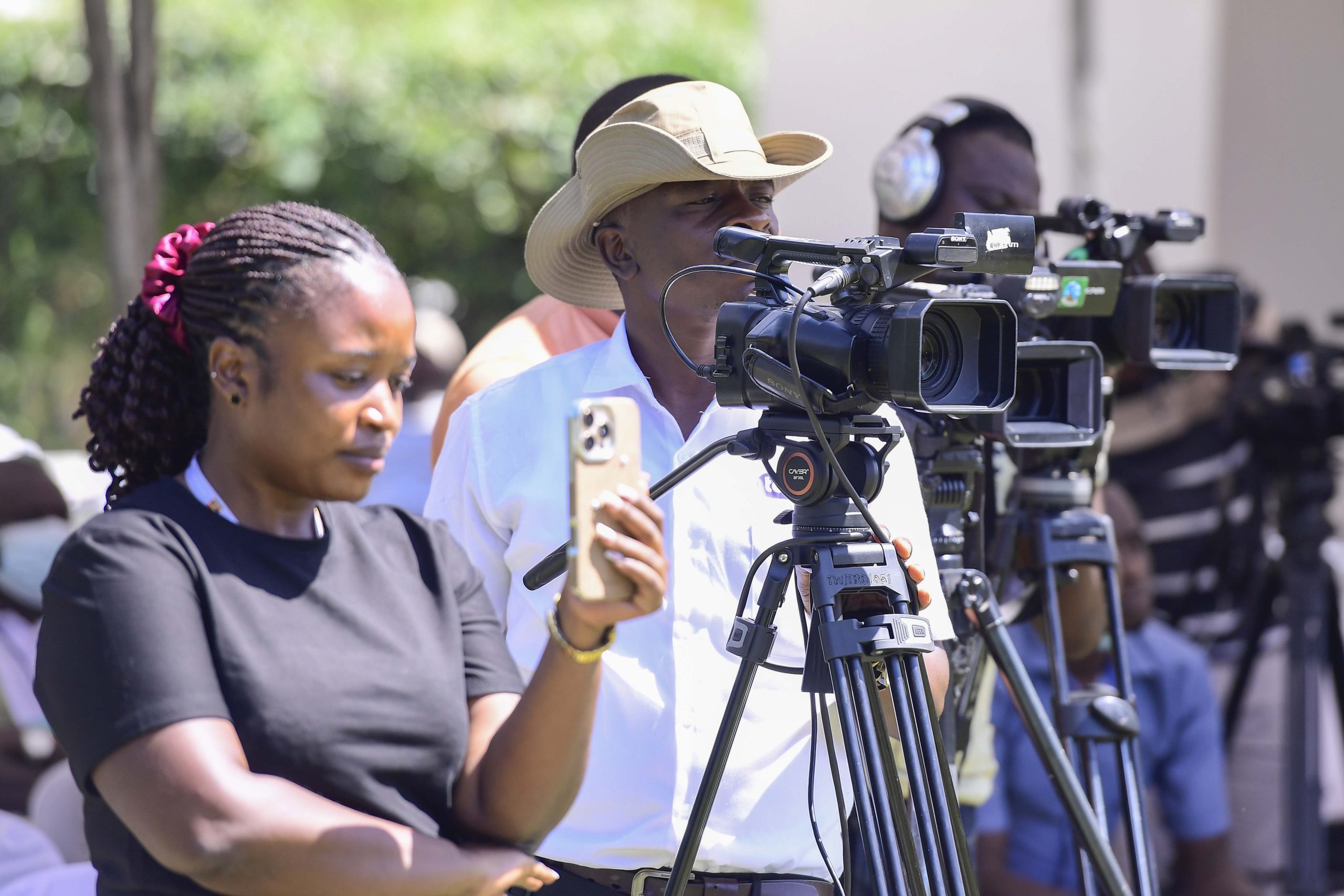 President Museveni interacts with the Media Houses from Tooro region - Fortportal State lodge - 18-May-2025