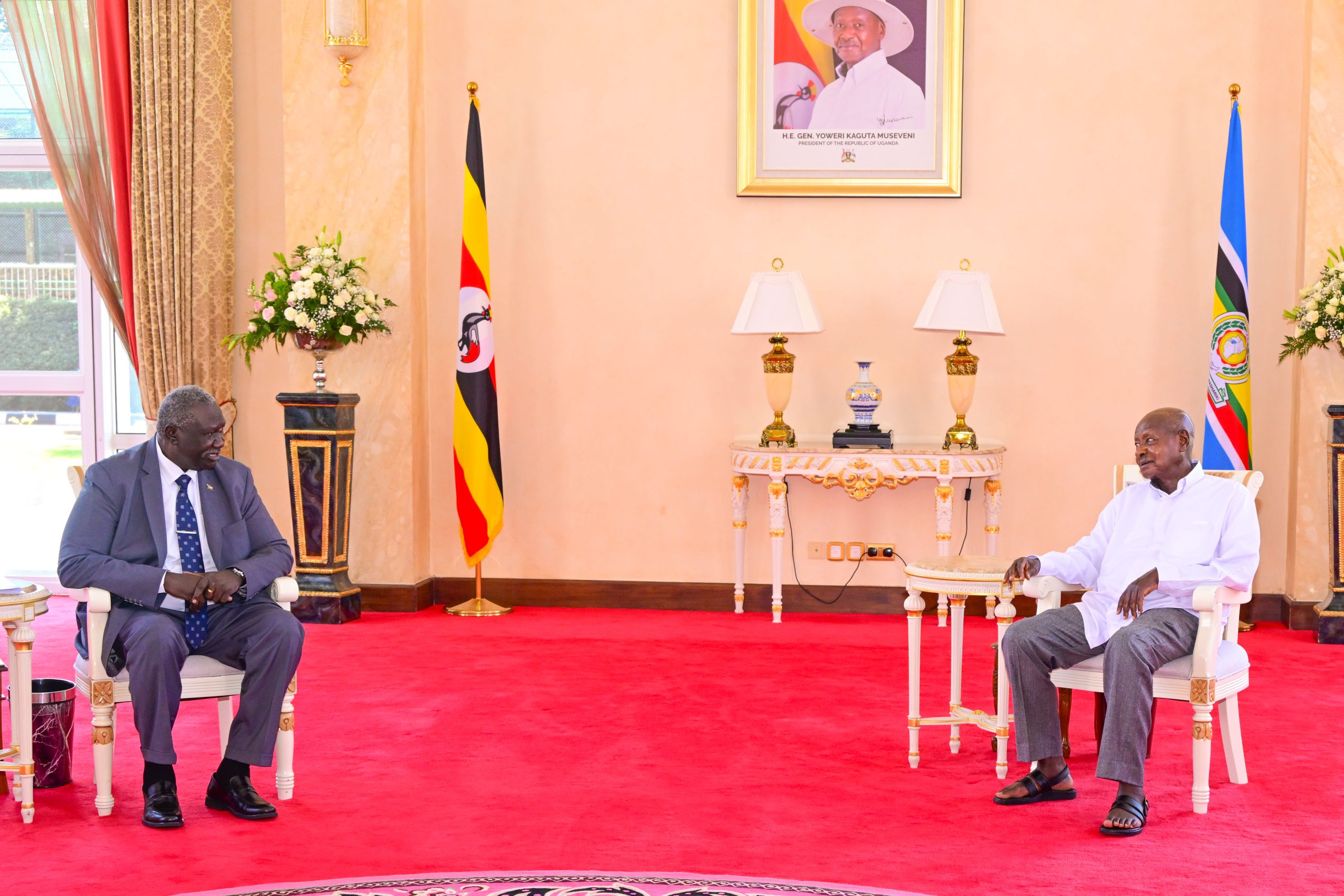 Sudans Vice President Malik Agar meeting President Yoweri Museveni at State House Entebbe on Thursday PPU Photo