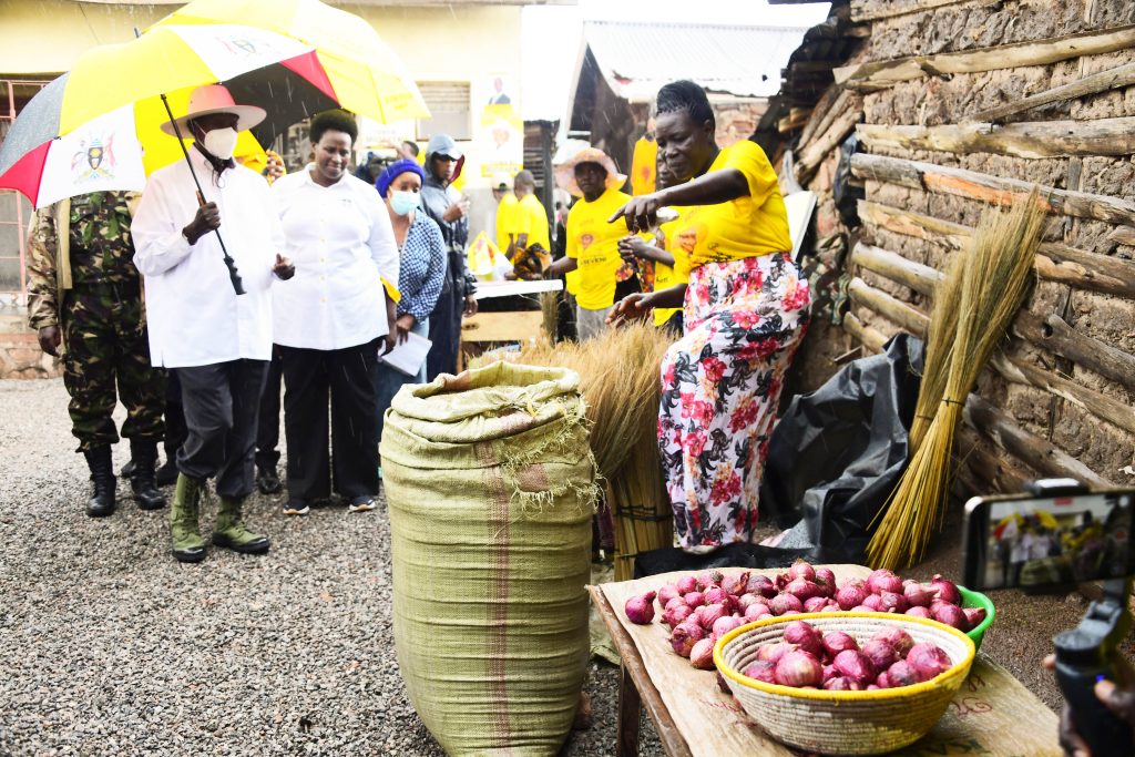 President Museveni In Kawempe Pledges 1 Billion Per Ghetto Structure - 18-Jul-2025