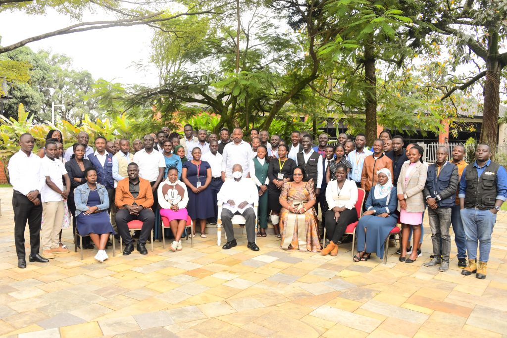 President Museveni Meets Kampala Journalists On PDM - State Lodge Nakasero - 20-Jul-2025
