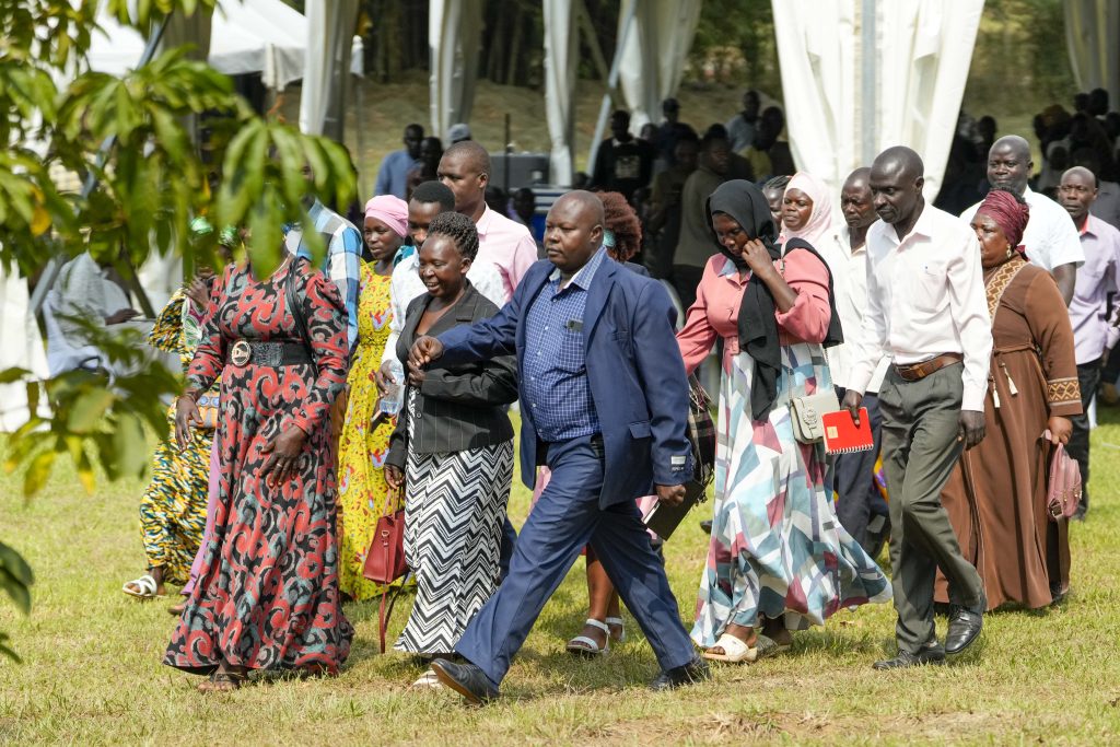 President Museveni meeting some of the Residents of Kityerera Parish at Mayuge State lodge - 7th Aug 2025