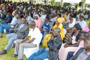 President Museveni meeting some of the Residents of Kityerera Parish at Mayuge State lodge - 7th Aug 2025