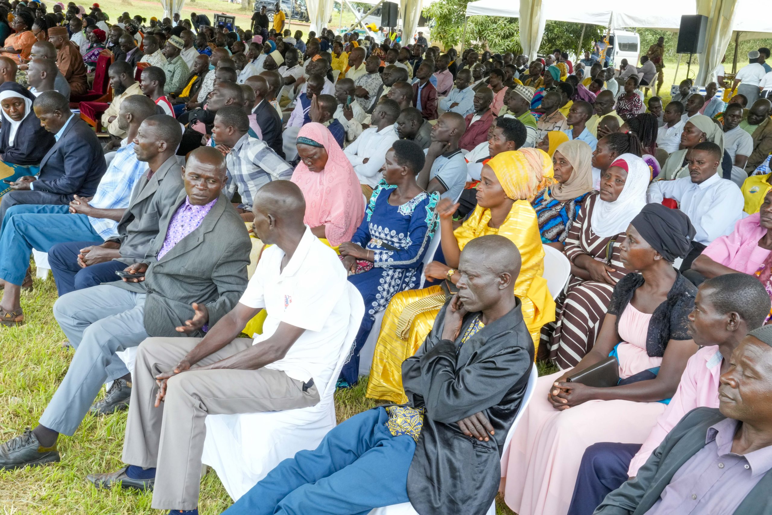President Museveni meeting some of the Residents of Kityerera Parish at Mayuge State lodge - 7th Aug 2025