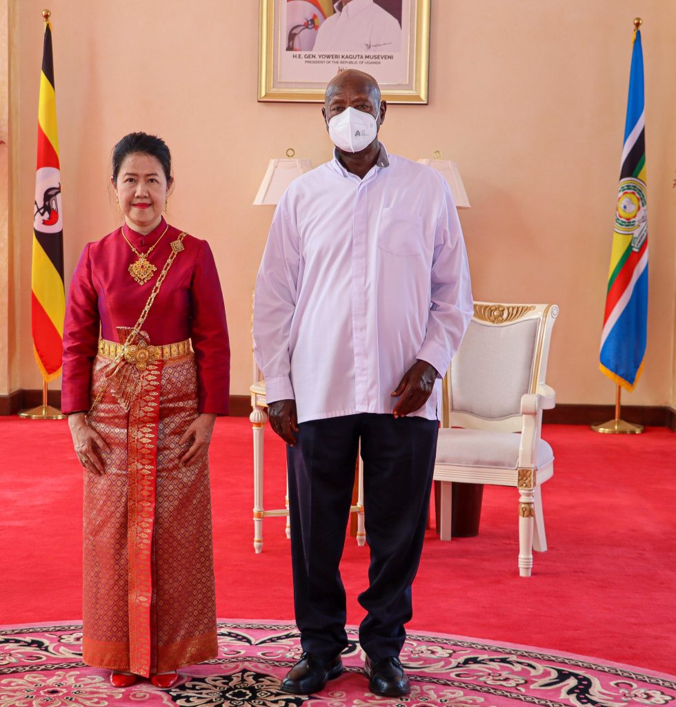 Ms. Janemathukorn, Ambassador of Thailand to Uganda and H.E Kaguta Museveni at State House Entebbe. PPU Photo