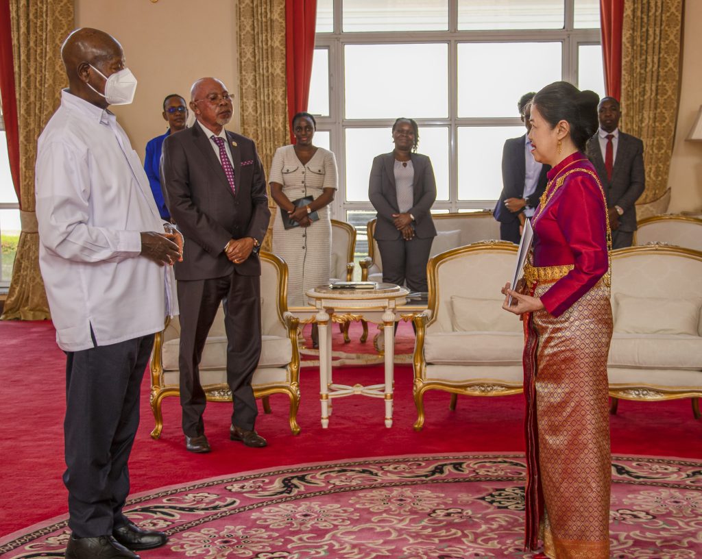 Ms. Janemathukorn, Ambassador of Thailand to Uganda and H.E Kaguta Museveni at State House Entebbe. PPU Photo