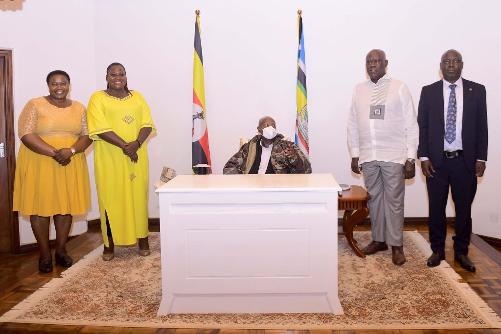 President Museveni meeting political leaders at State lodge - Nakasero - 26-Sep-2025