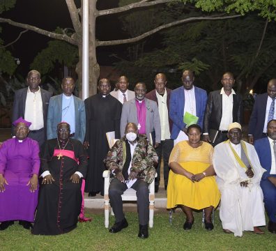 President Museveni meeting political leaders at State lodge - Nakasero - 26-Sep-2025