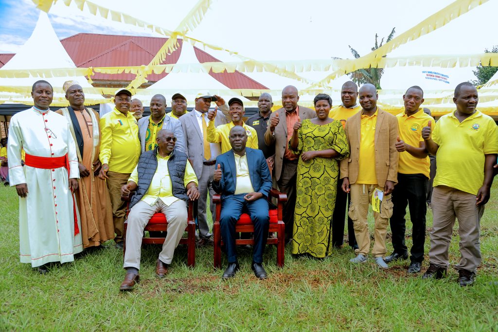 Al Hajji Moses Kigongo Meets NRM flag bearers in Luuka district - 01-Nov-2025