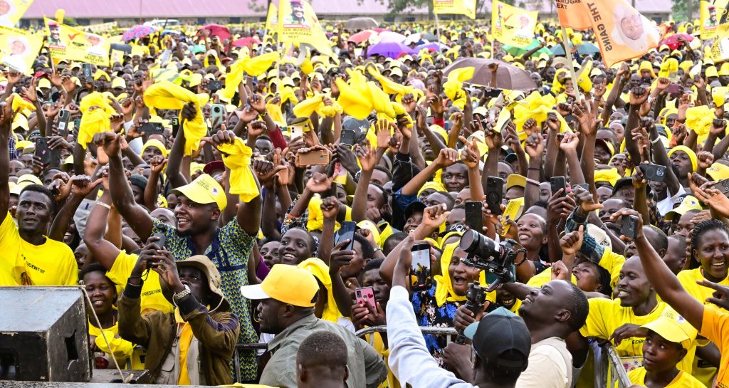 President Museveni In Ibanda, Pledges Coffee Processing Facility - 29-Nov-2025