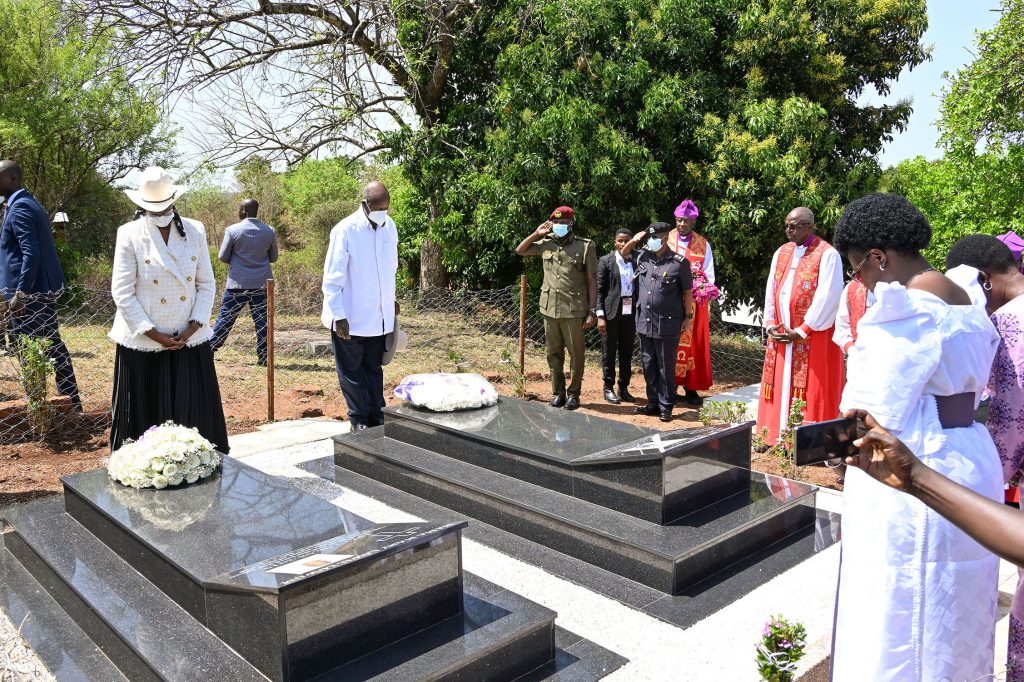 President Museveni and First Lady Janet Museveni laying wreaths to the graves of Archbishop Janani Luwumu and his wife at St. Stephen's Church in Mucwuni during Janan Luwum Day 2026