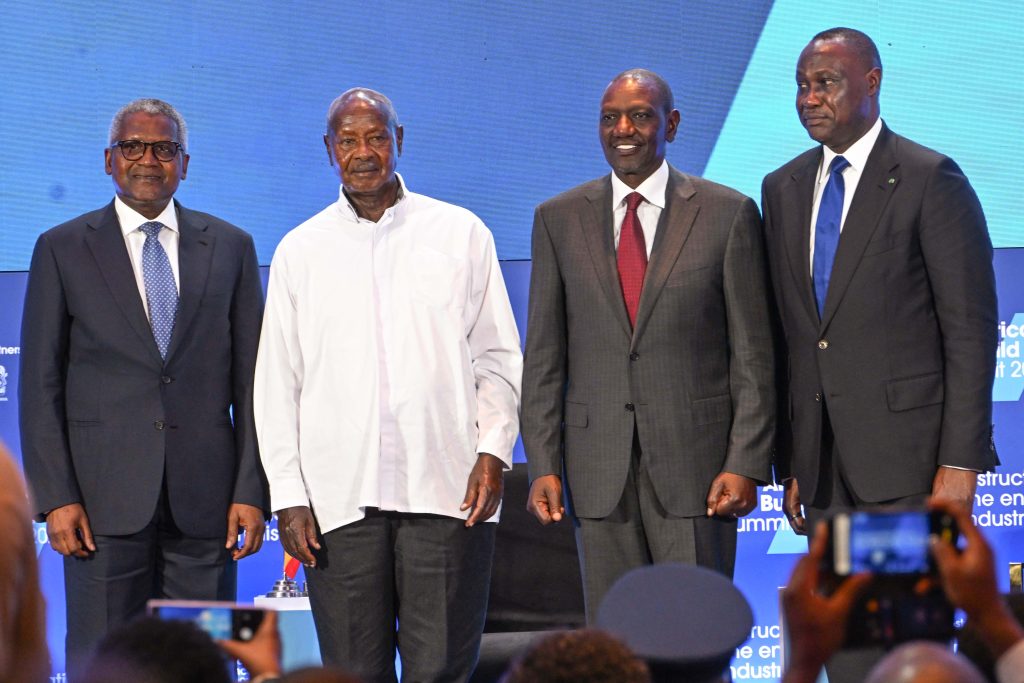 President Museveni, President Ruto (2nd R) Aliko Dangote (L) of Dangote Group and Samaila Zubairu CEO AFC during the summit in Nairobi - 23-Apr-2026