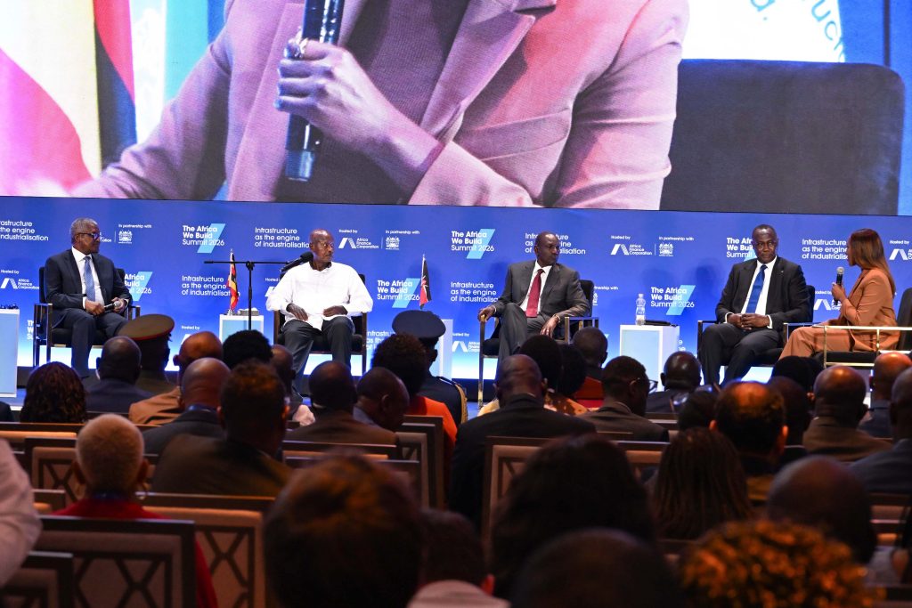 President Museveni leading the discussion during Africa We Build Summit 2026 at JW Marriot Hotel in Nairobi on 23-Apr-2026 as President Ruto (C), Aliko Dangote (L)