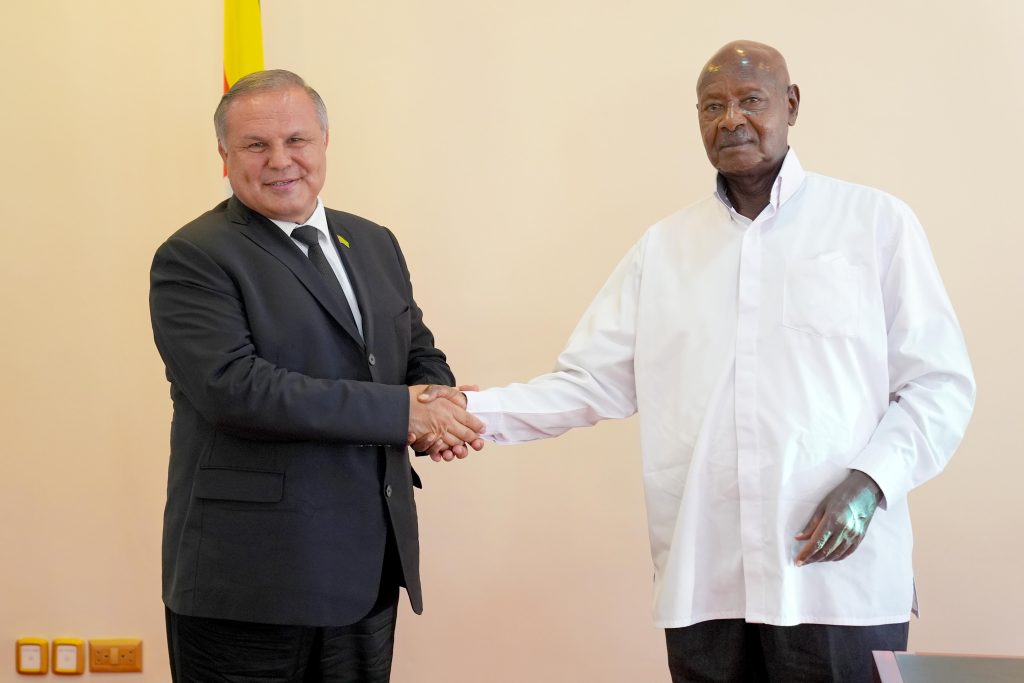 President Museveni meets Ata Serdarov - leader of the Democratic party of Turkmenistan - SHE - 14-May-2026